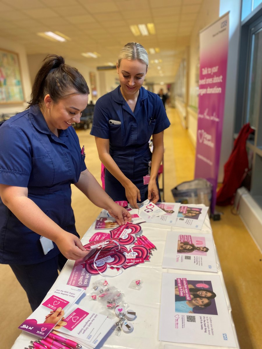 Today is the beginning of #OrganDonationWeek, a week-long campaign that aims to raise awareness about the ongoing need for organ donors. Our Organ Donation team have been helping raise awareness at Royal Blackburn Hospital by sharing information, advice, and cakes! #ODW2023