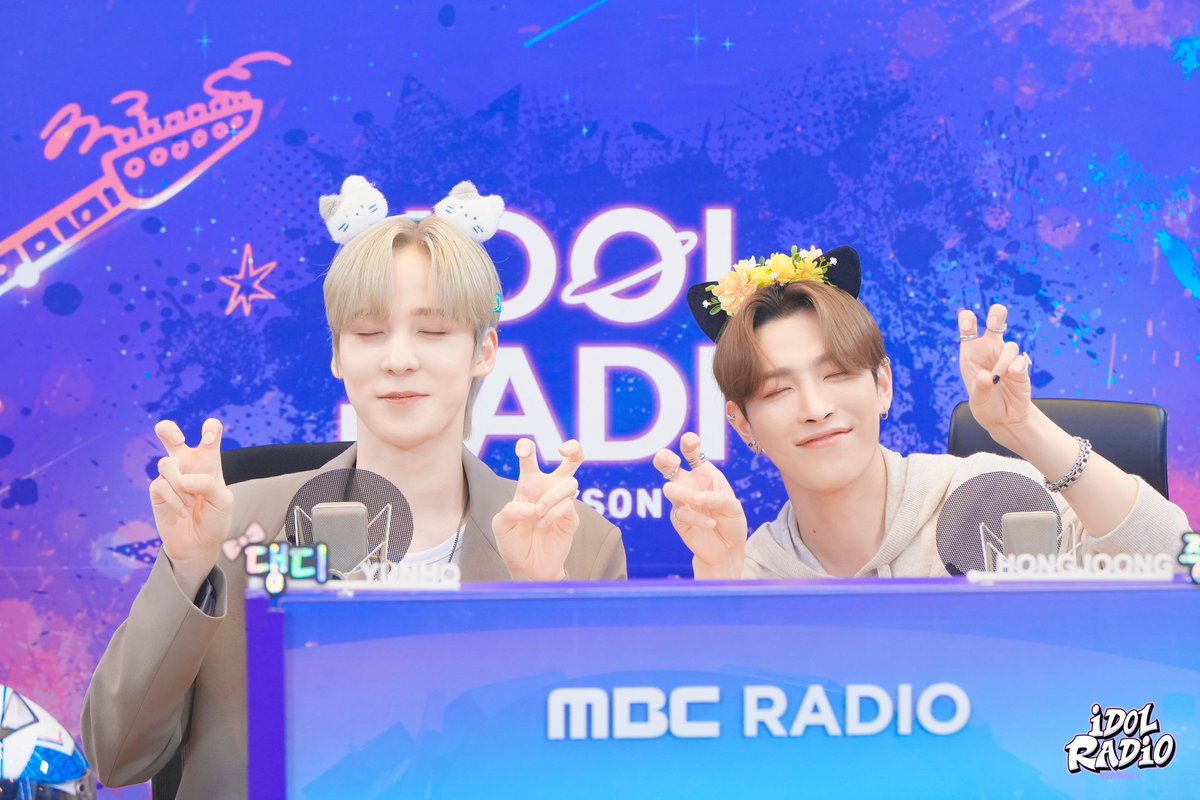 idolradiokorea's tweet photo. [#아이돌라디오3 앨범 230918]

📸EP#107 ✨아돌라콘✨체험판 김재중 ver. (with. 김재중)

˚∧＿∧  　+        —̳͟͞͞💗댕
(  •‿• )つ  —̳͟͞͞ 💗쭝         —̳͟͞͞💗칭 +
(つ　 <                —̳͟͞͞💗찬
｜　 _つ      +  —̳͟͞͞💗디        —̳͟͞͞💗해 ˚
`し´

@ATEEZofficial https://t.co/oO4gM7TyKm