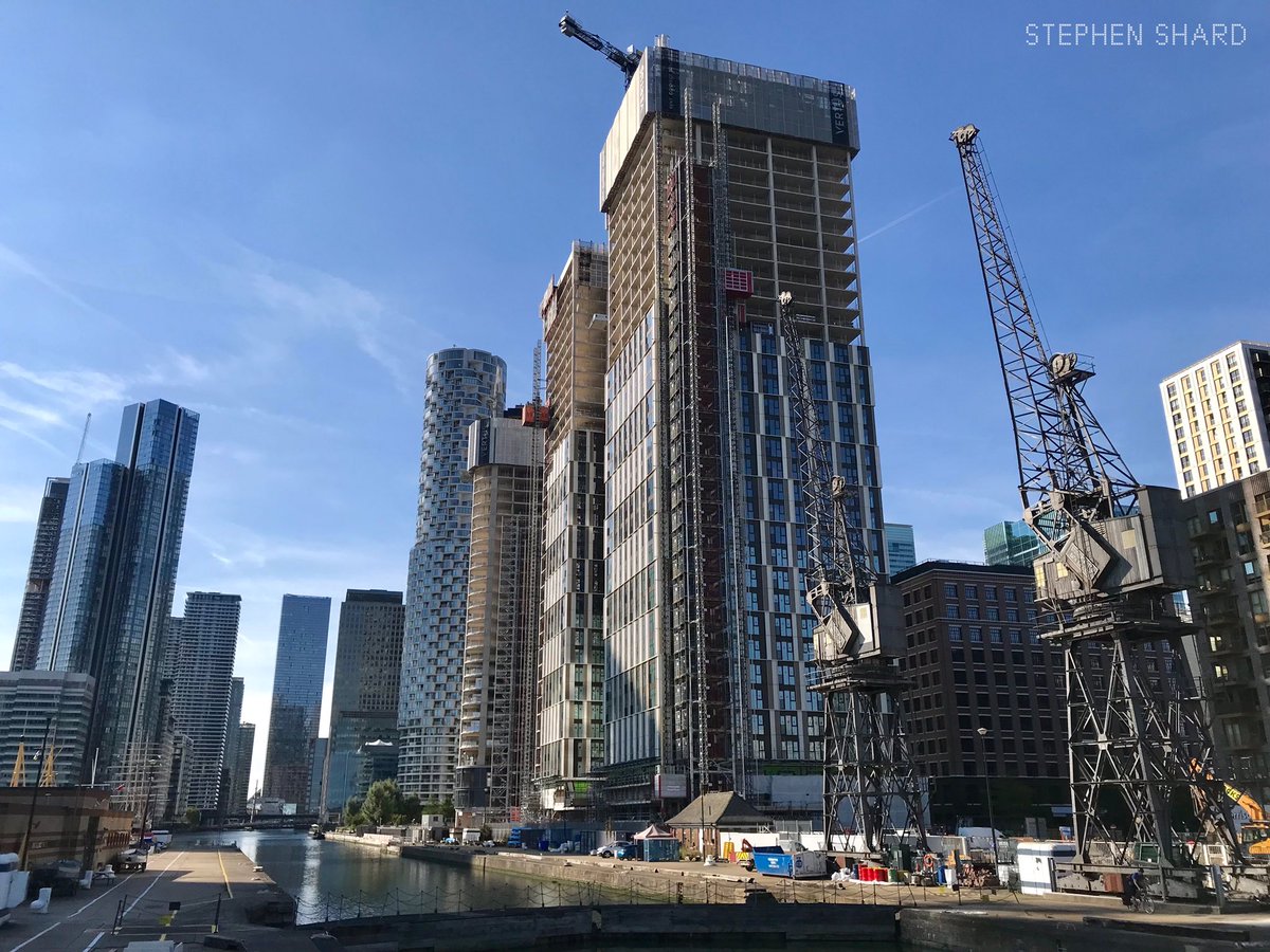 Wood Wharf (left to right)
40 Charter Street (E4) & 50-60 Charter Street (J1 & J3) Construction 🏗🏙

Canary Wharf, London, England 🇬🇧

📸 14th September 2023 | Stephen Shard

#LondonSkyscrapers #LondonSkyline #CanaryWharf #WoodWharf #CharterStreet #LondonConstruction