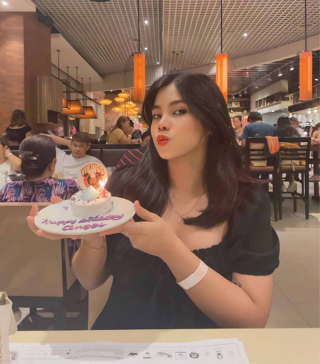 anglaqnoo's tweet photo. 23🤍 https://t.co/yaMsbzDmCW