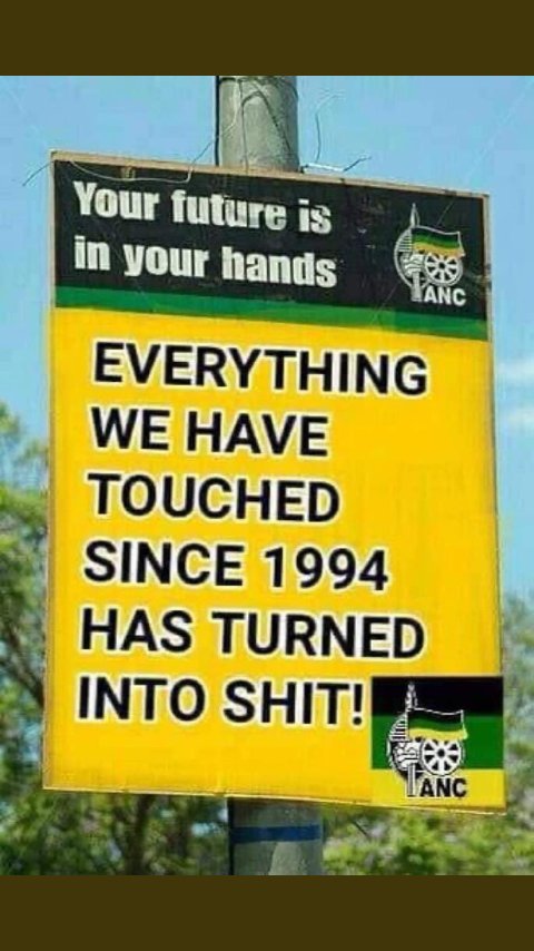 Stutsa3's tweet photo. @lavitosoul We have no goverment. https://t.co/ZSlyTherVO