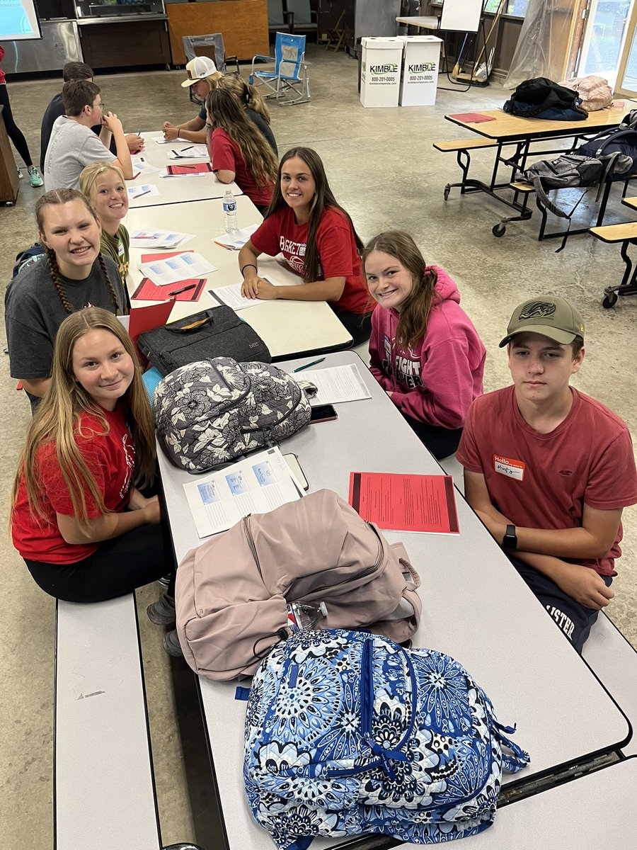katywellsed's tweet photo. Hope Squad retreat is more than building stronger leaders. It’s about self care, making new friends and giving back. These kids save lives! @TVTrojans @TuskyGuidance @tvhopesquad #grantushope #wearetuskyvalley #indianvalleybraves https://t.co/urzexqNnrW