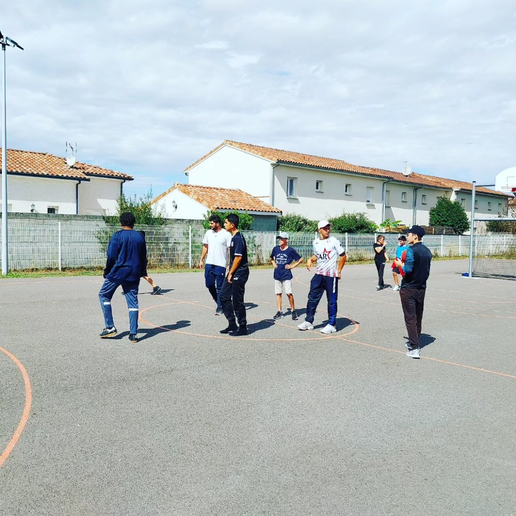 Les JSS ont commencé au <a href="/CollegeLeoFerre/">Collège Léo Ferré de Saint Lys</a> .venez découvrir toutes nos activités ce mercredi au COSEC .
<a href="/unss/">UNSS_National</a> <a href="/UNSSToulouse/">UNSS_TOULOUSE</a> <a href="/unss31/">Unss31</a> <a href="/EpsToulouse/">EPS Académie Toulouse</a>