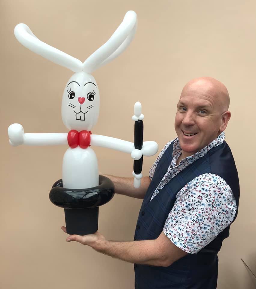 Top London magic show at  #Beccles Public Hall on Sat, Sept 30 at 7.30pm. Stars award winning magician Oliver Tabor and Suffolk magician and balloon twister Steve Majes. Tickets at ticketsource.co.uk/becclespublich…