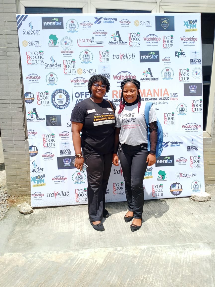 abasiama_cyril's tweet photo. Reviving the reading culture, John Obot has done it. It started out bleak but it's a reality today.
Team Policy Alert visited to show her support for the #Readmania.
Congratulations John Obot on this record breaking milestone.
#johnobotreadsaloud
#Readmania https://t.co/LNbRG89yyY
