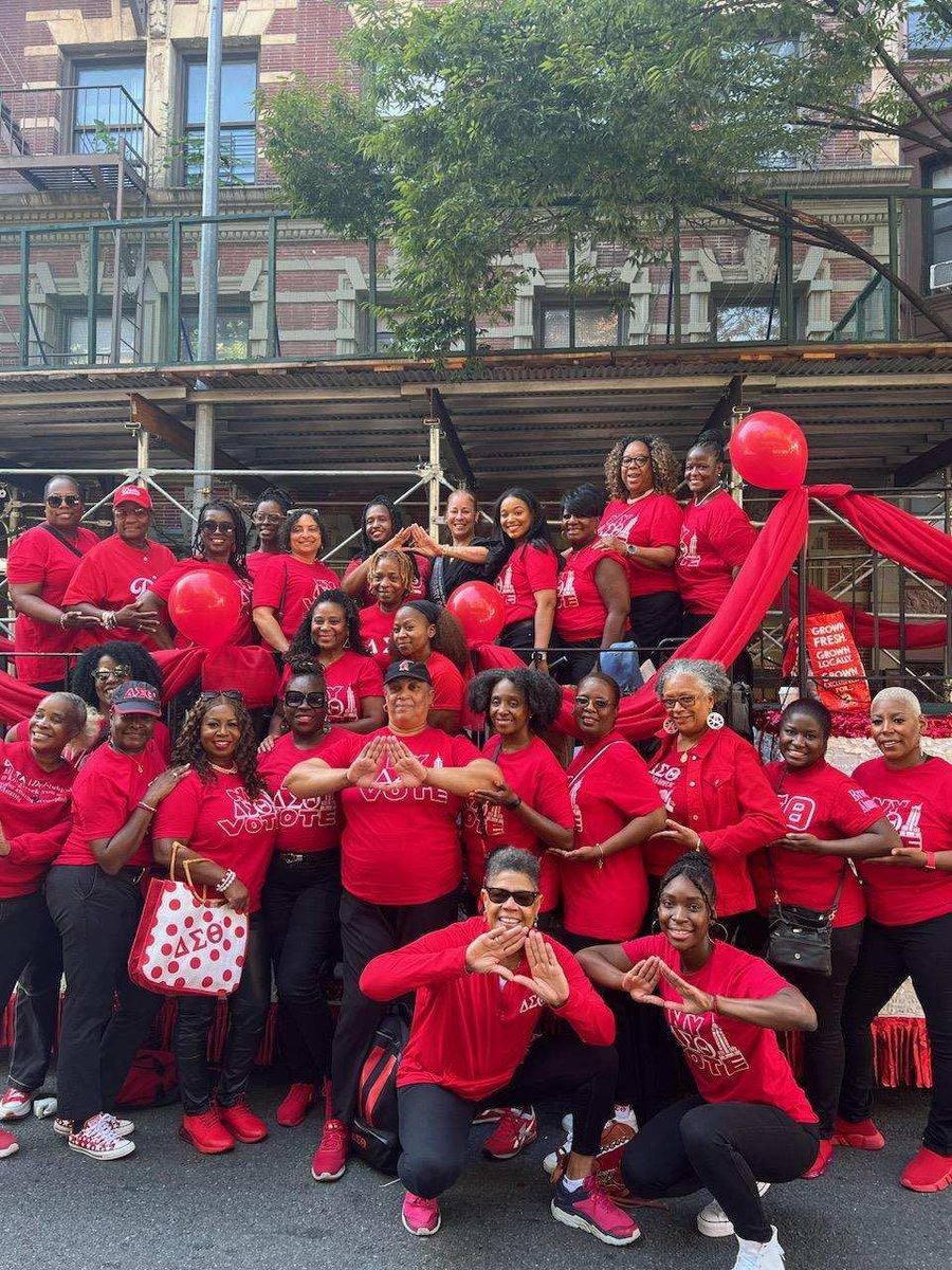 dst_scac's tweet photo. The Suffolk County Alumnae Chapter and NY Metro chapters of Delta Sigma Theta Sorority, Inc. represented well in the African American Day Parade. We celebrated Black Culture, Heritage, Legacy, and Unity in our community! #DST1913 #DSTSCAC1989 #AfricanAmericanDayParade #NYMCC https://t.co/iq3b9rQOEO