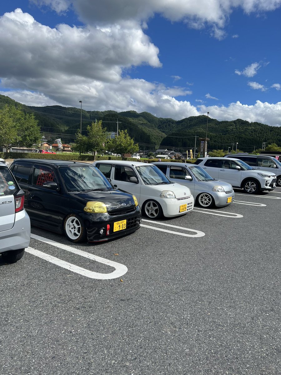 s__s__0325's tweet photo. 足車の足並みが今日で揃った
エッセとアルトだけで計6台！😂
#エッセ #アルト #L235S #ha11 #ha23 #ha24 #岡山県北勢 https://t.co/Bsc9wXROwN