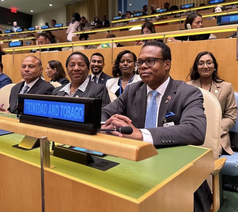 Sen the Hon Dr. @AmeryABrowne, Minister of Foreign and CARICOM Affairs and the Hon @pennybeckles, Minister of Planning and Development at the #SDGSummit. 🇹🇹 remains fully committed to driving economic growth, accelerating environment and climate action and leaving no one behind.