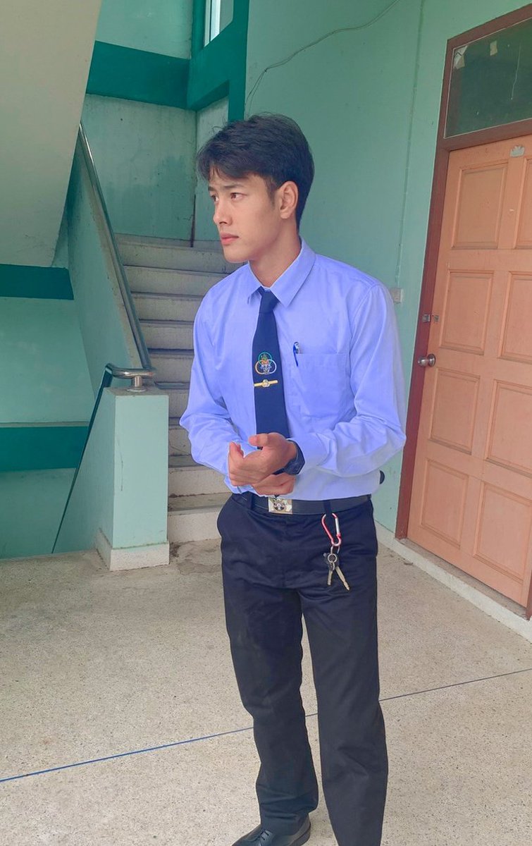 wavez024537's tweet photo. 👨‍🎓📚
#ในเมืองศรีสะเกษ
#54หวานเจี๊ยบ
#ก็ว้าวุ้นเลยดิ https://t.co/wuG15c677v
