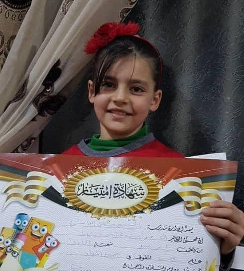 snhr's tweet photo. 10-y.o. Furat Uqba Shbat was run over & killed on Sept 17, by a regime military vehicle as she returned home from school in al-Sheikh Miskeen, N. #Daraa.
#SNHR notes regime forces violated int’l human rights law through this act & the killers must be held accountable.
#Syria
For more: https://t.co/XOpgR7GwZ7