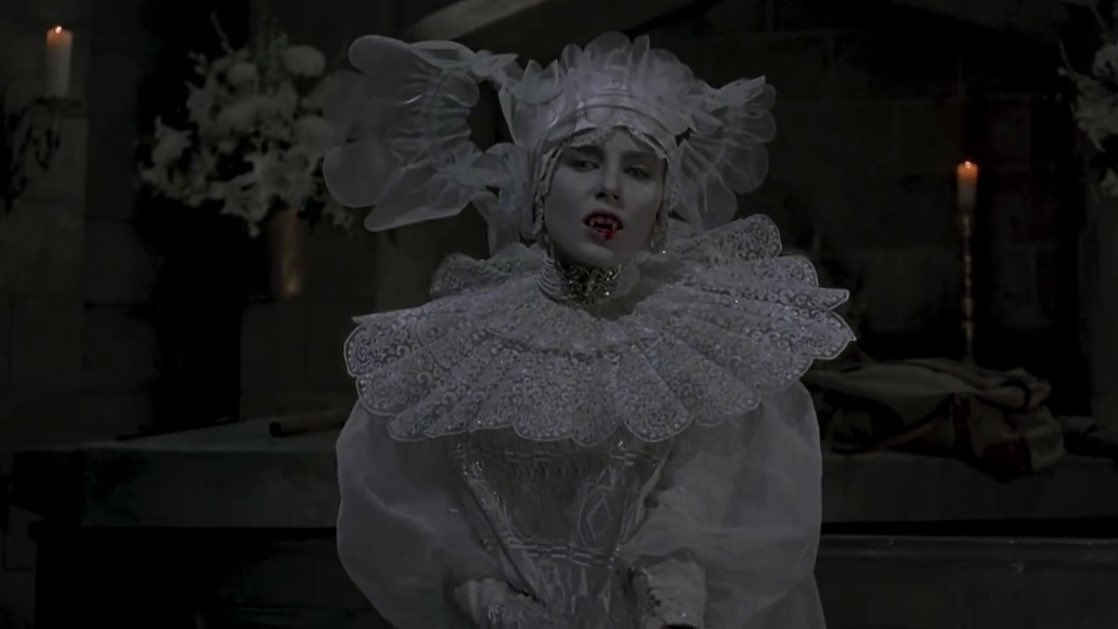 womeninhorrors's tweet photo. outfits from bram stoker's dracula (1992) https://t.co/OQgXuckEGQ