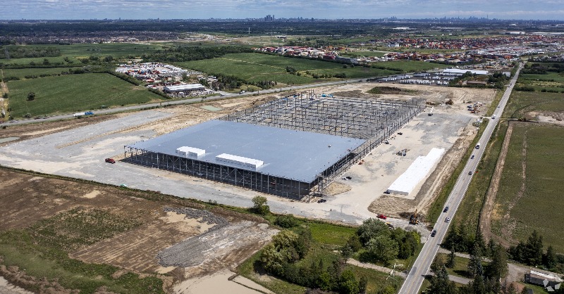 CoStarCanada's tweet photo. Check out the construction of @petvalu’s impressive #distributioncentres.

Growing pet ownership and online pet food sales are boosting demand for distribution centres like this one in Canada’s #industrialmarket.