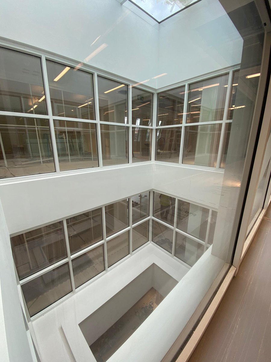 SealtiteGroup's tweet photo. Completed Project
8-10 Grosvenor Gardens SW1, new windows/doors and internal curtain walling working with @RED_C_Group
Group & @BarrGazetas
#Construction #glazing #curtainwall #successthroughendeavour https://t.co/RO8ULCQ8xp