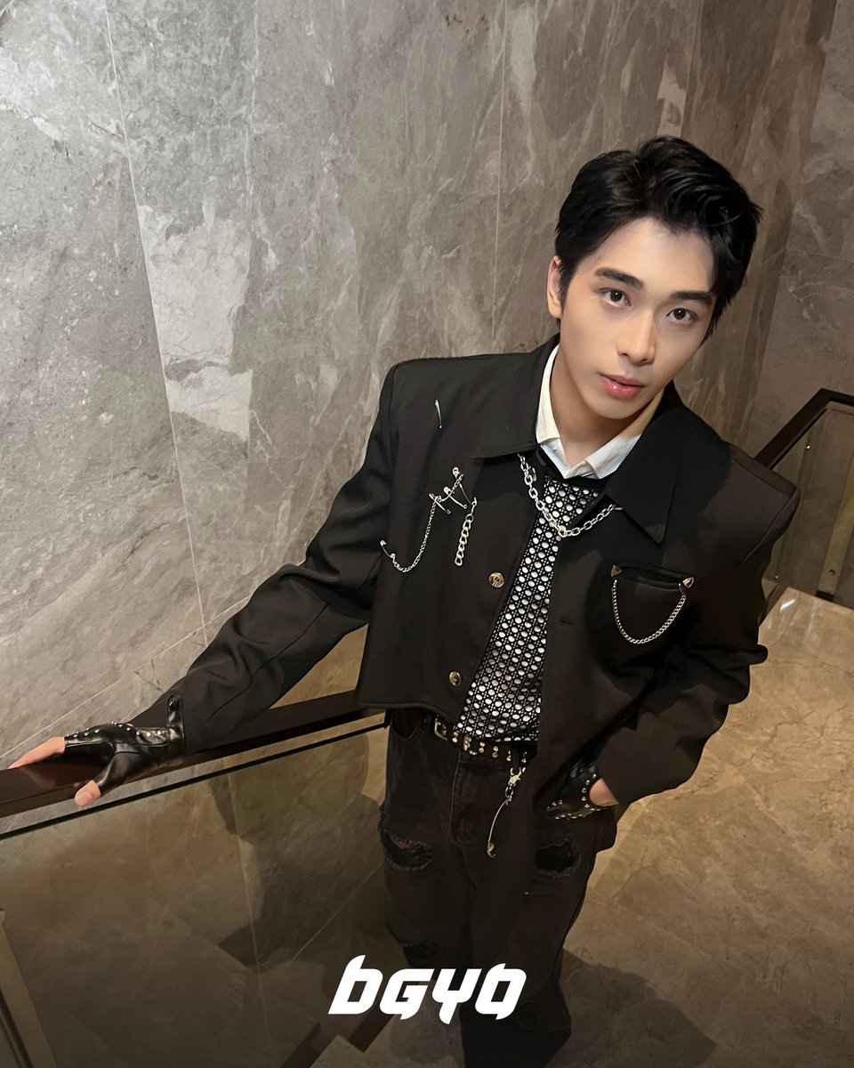 #BGYO | #UrbanSmiles10thAnniversary #DrRFDAt36 Photo Series [ Gelo ]

We're so happy to be part of this double celebration! Thank you Dr.RFD for inviting us, truly grateful to be part of the <a href="/urbansmilesph/">Urban Smiles Dental</a> Family 💚💛

#UrbanSmilesLuminaire
#DrRFDRoadTo1M