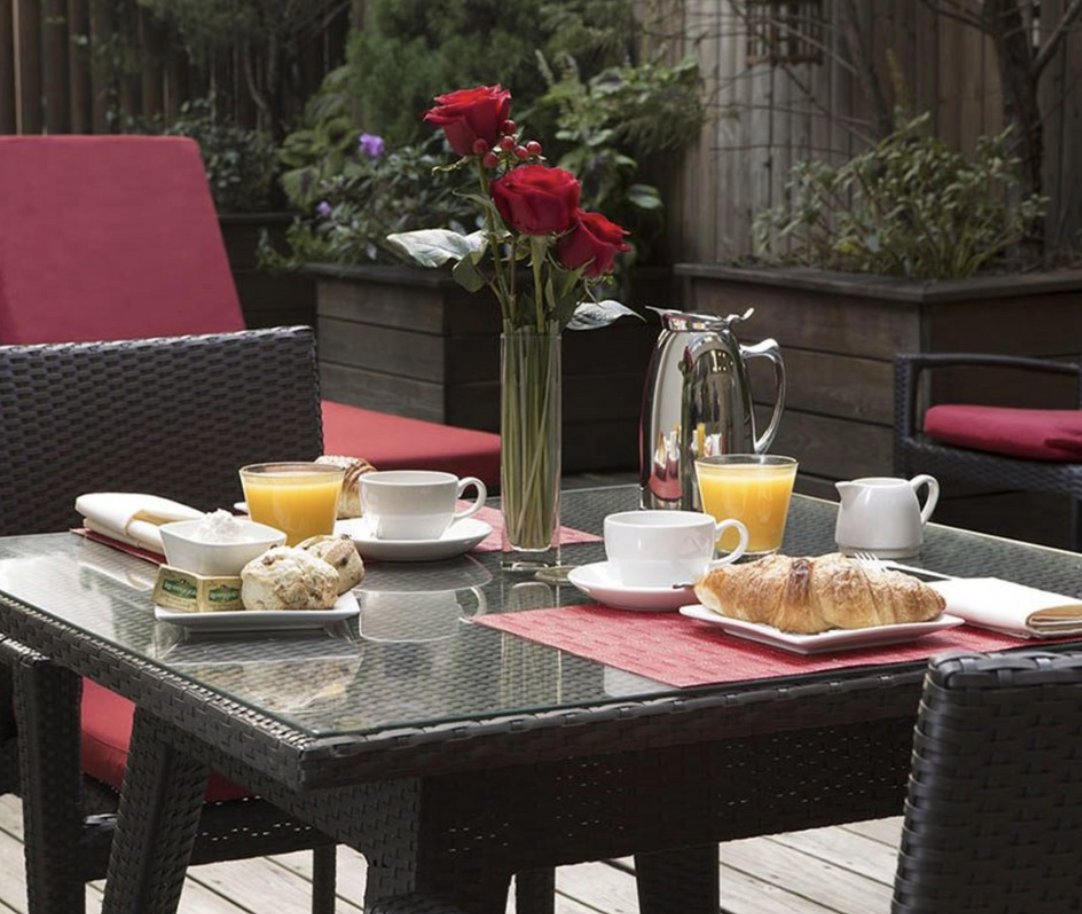 FitzpatrickNYC's tweet photo. Join us this weekend for a leisurely brunch! Serving food from 7am - 11:30pm daily, join us at The Fitz!
#stayfitz #stayfitzpatrick #stayfitznyc #fitzpatrickhotels #fitzpatrickhotelsnyc #nyc #hotelsinnyc
#newyork #thefitz #diningnyc https://t.co/BA9ybAdpVC