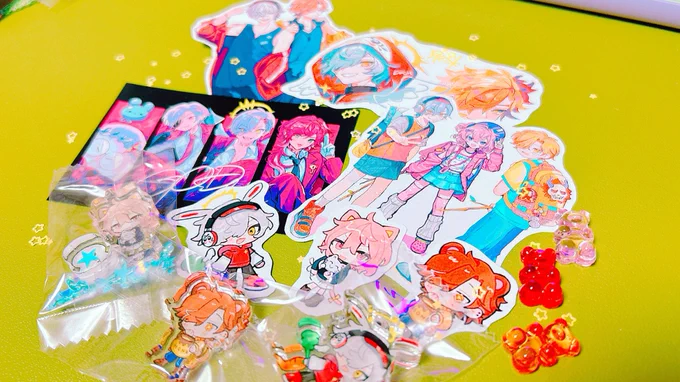 SM合作シールも送っちゃったよーんグッズかわいすぎるよ 