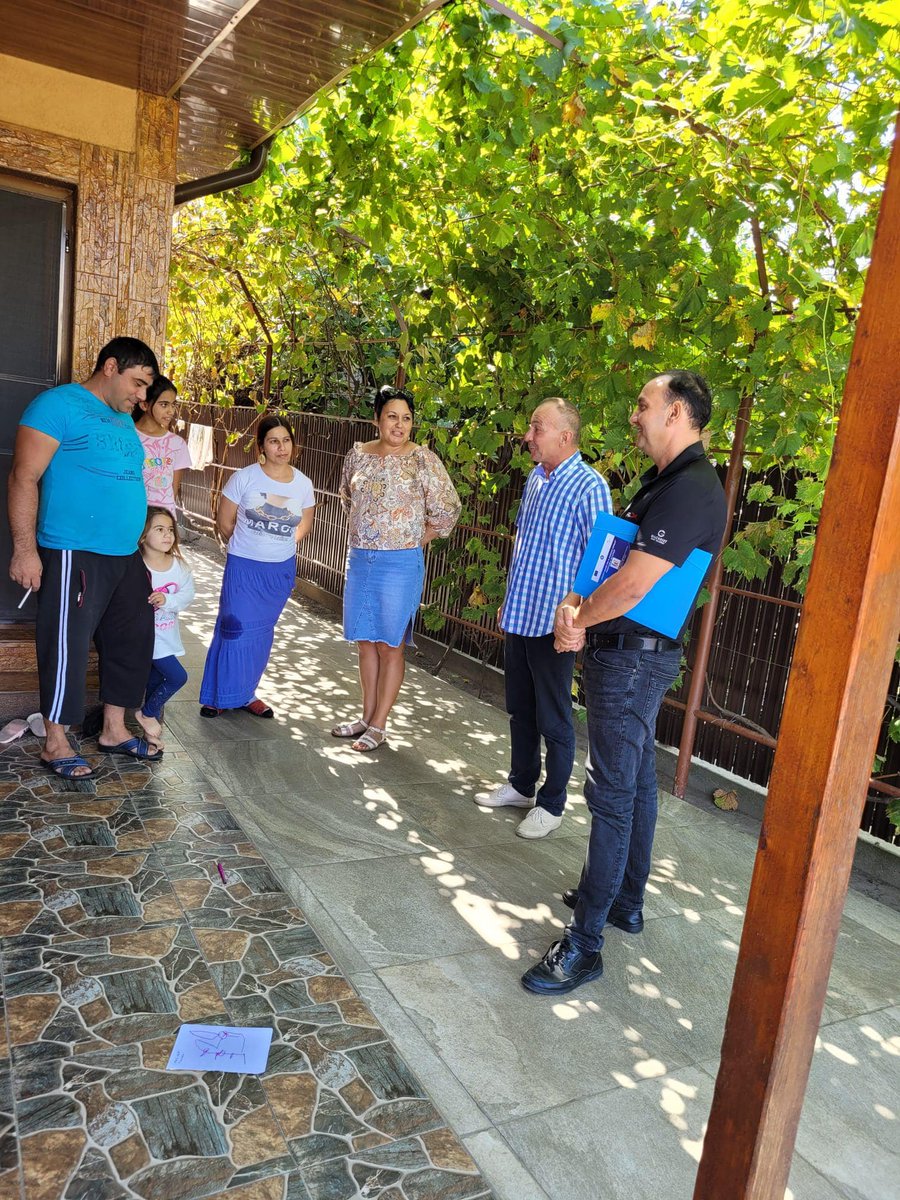 ROMACT_EC_CoE's tweet photo. 📍Update from #Faurei 🇷🇴
👉Process of assessing the needs of disadvantaged community continues, alongside with expanding the #CommunityActionGroup which is an essential partner in improving the situation at local level.
📚Learn more about #ROMACT process 🔗https://t.co/rl1wMpZwmZ https://t.co/8wXRgGmFbl