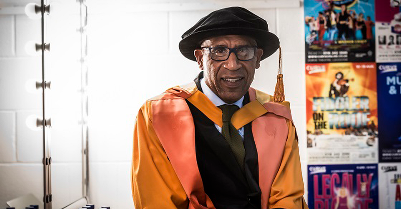 DMUforlife's tweet photo. DMU is 'the people's university' 💬

British politician and activist Lord Simon Woolley has described DMU as ‘the people’s university, belonging to everyone, where everybody can excel’.

Read more about his speech at graduations last week, where he received an honorary degree⬇️👇