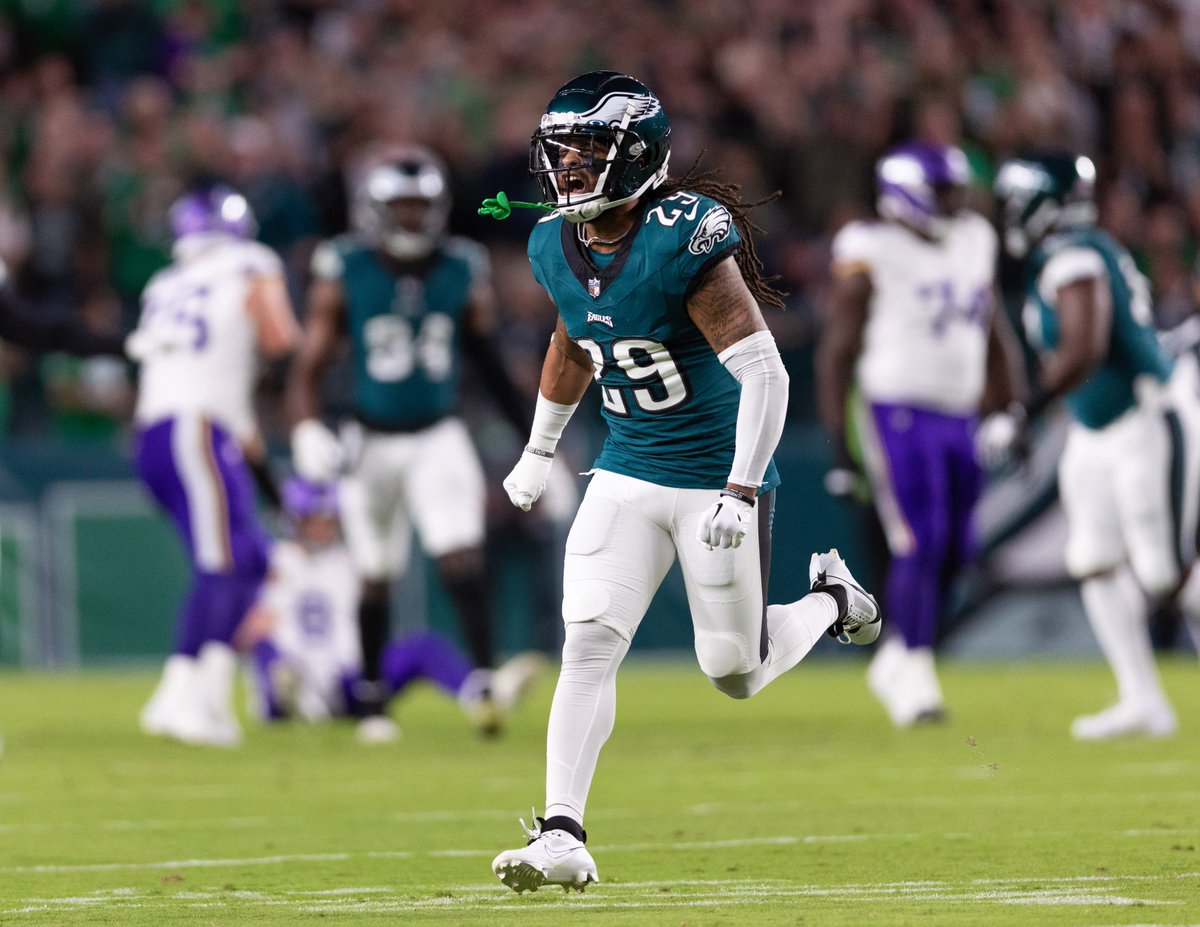 'Avonte Maddox will have surgery this week to repair a torn pectoral muscle...The injury will keep him out indefinitely, potentially for the season,' per @RapSheet.