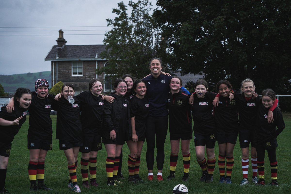 Scotlandteam's tweet image. A great afternoon coaching and connecting 💙

Thanks for having us, @GWRFC_Official 🤝