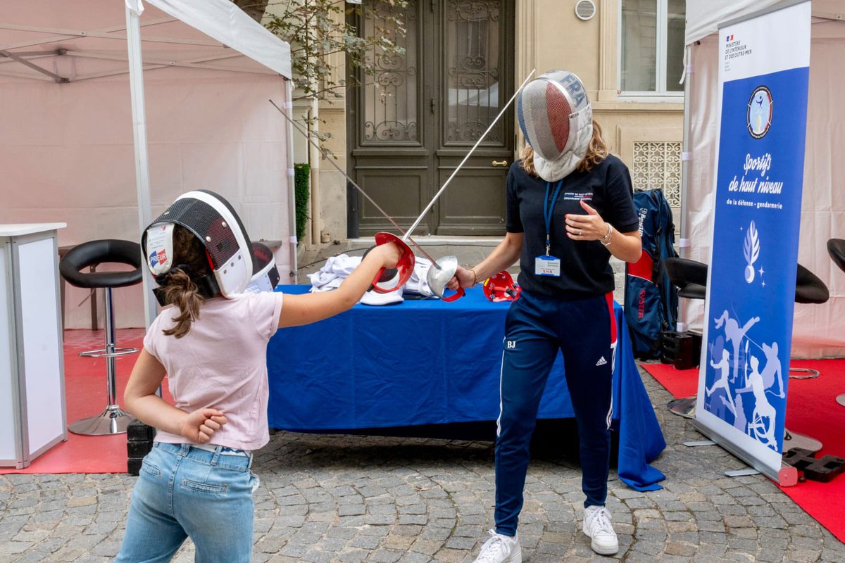 Porte-parole de la Gendarmerie Nationale tweet media