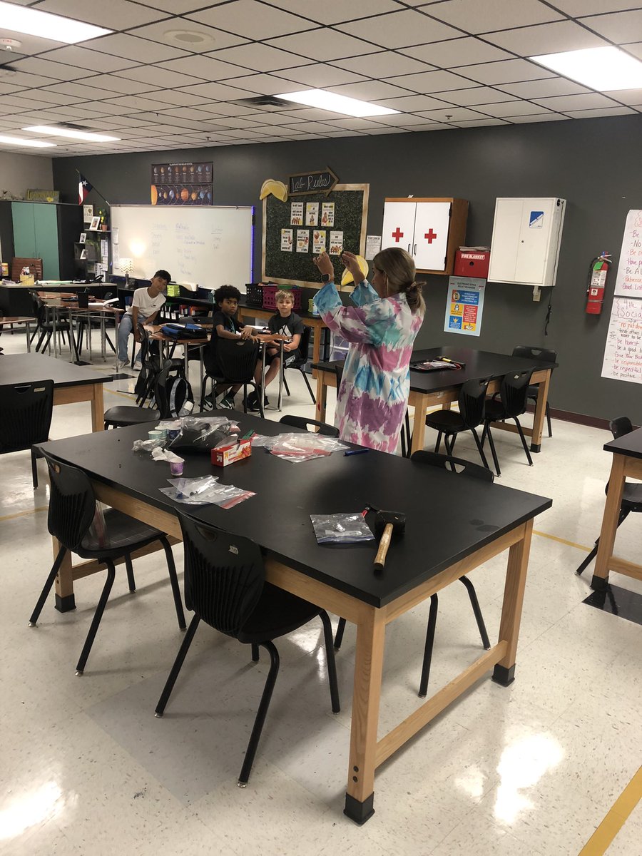 Ms. Holmes 312 tweet media