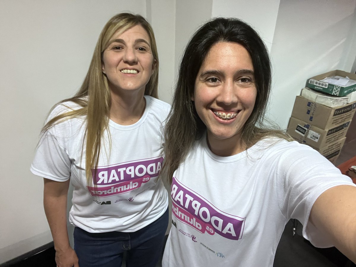 Este viernes 15 de septiembre, iluminamos de violeta💜 <a href="/miriamdonati/">Miriam Donati</a> 
¿El motivo? 
Junto a la Red Argentina por la Adopción y el Consejo Social estamos impulsando esta fecha como el Día por el derecho a la Adopción.