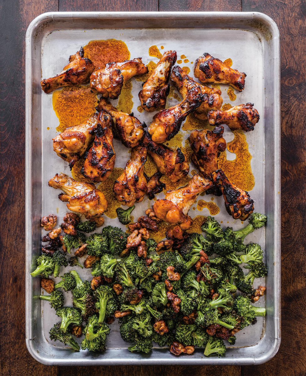 Sticky, sweet and spicy. 🔥 Make this sheet-pan meal for game day! 🏈

Spicy Asian Chicken Drumettes w/ Broccoli and Walnuts: bit.ly/3LttwMl