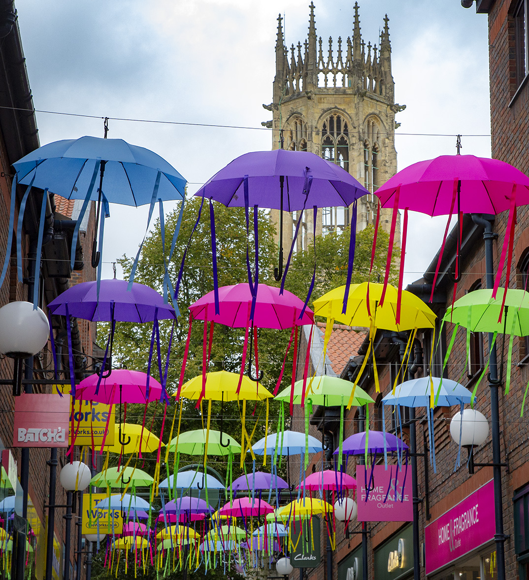 LazloUzala's tweet image. Umbrellas Coppergate York @coppergateyork @yorkwalls @VisitYork  @ThePhotoHour @peac4love @HarmonyMindBody @sweetrhythms2 @CloudAppSoc @MartinaRosemann #Umbrellas #Coppergate #York