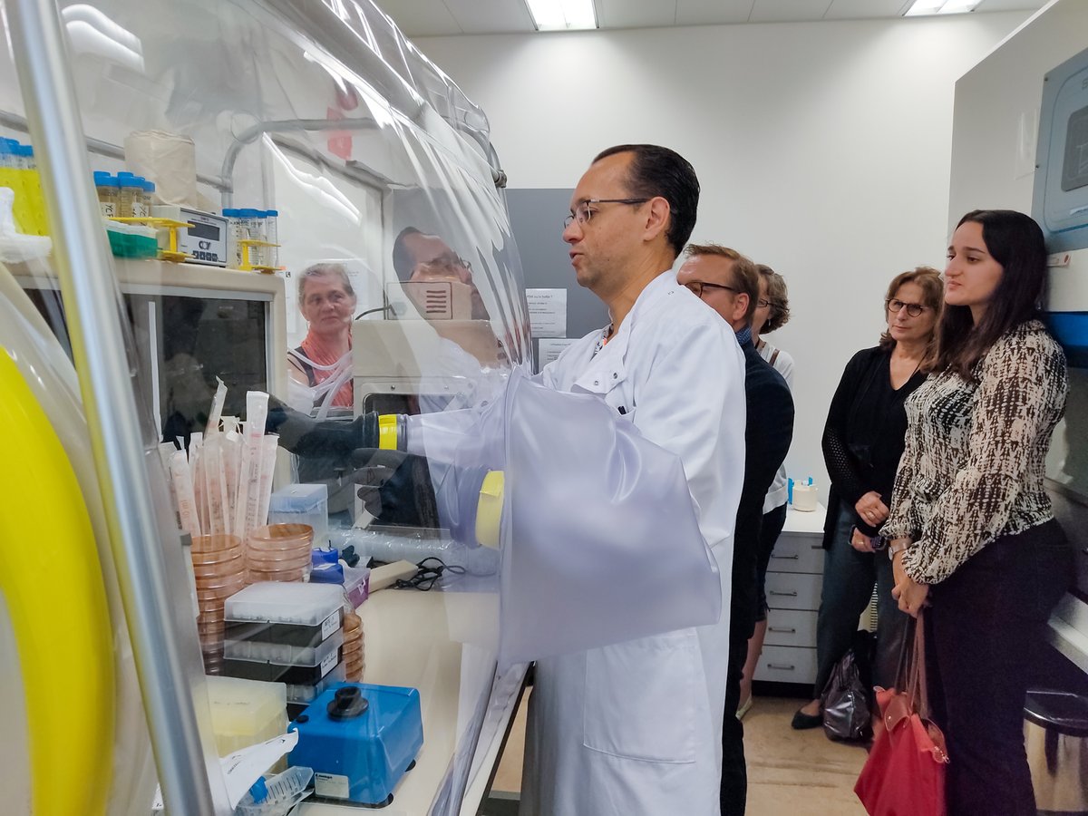univrouen's tweet photo. Retour sur les #JournéesDuPatrimoine et l'ouverture des laboratoires de l'université de Rouen Normandie 🔬💡📚

👉 https://t.co/M4EQxLmzmW https://t.co/N1tyCxz6lu