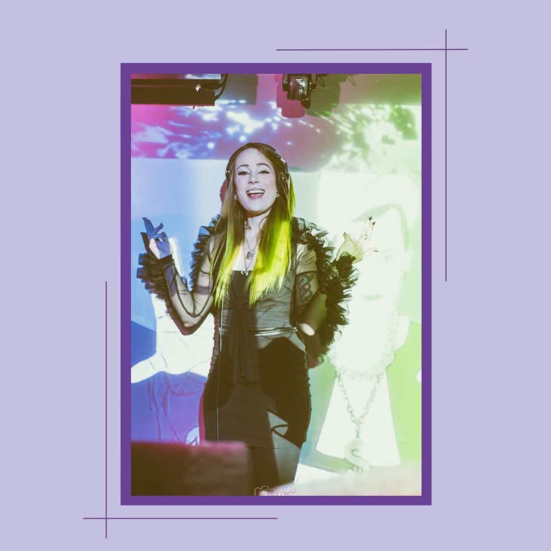 StolleryWomens's tweet photo. Feel the vibes! @theteacupdj brings her musical stylings to the SWN Wellness Event on Oct. 1.
https://t.co/qoD9s4jQr2 tickets-695432416077
#SWNwellness #SWN #YEGevents #ICEdistrict #YEGhotel #StolleryKids #YEGwomen https://t.co/Jl8NSUerCt