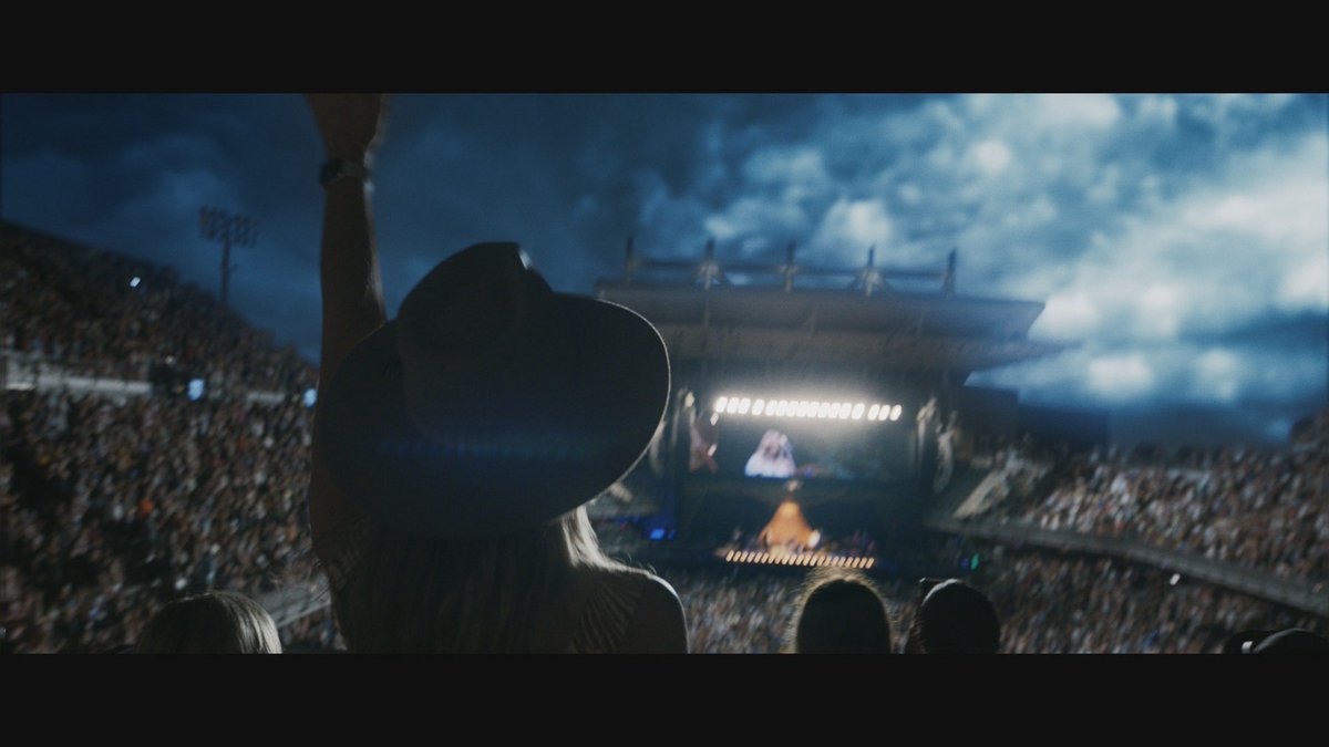 posts_ghost's tweet image. Tonight. On Monday Night Football.