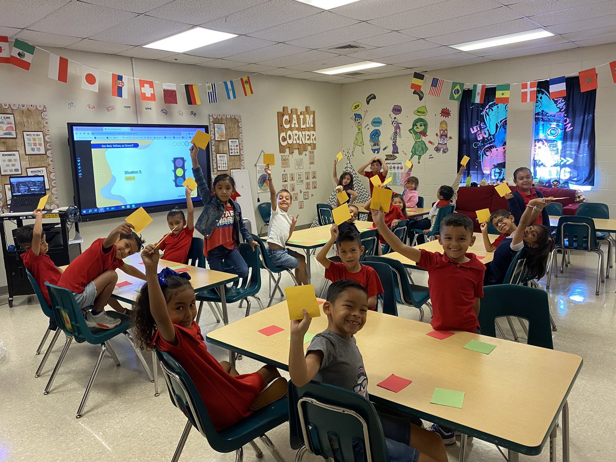 CTroncoso20's tweet photo. @OESFirst108 our first graders learn to see #Respect within friendships by recognizing bad signs, warning signs, or good signs in a friendship.
@OES_Ocelots @CharacterStrong https://t.co/IEDTAv8NrA