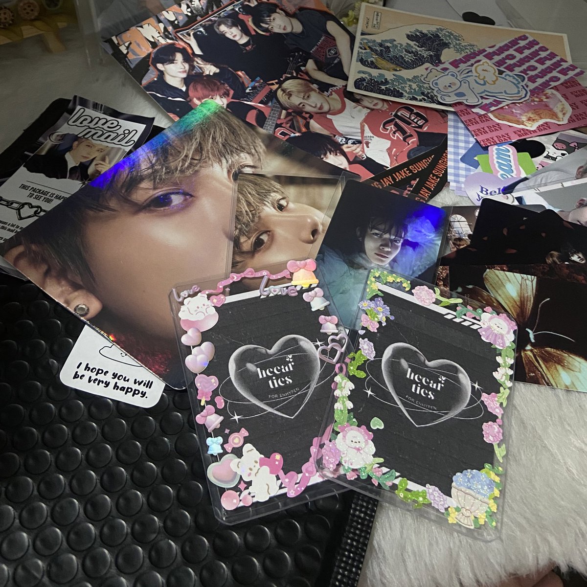 ramheenisce's tweet photo. 🍃 fr: @01overz ; @heearties | #fromheeart

def the best package ive ever received in my life!! the freebies, the packaging, the pretty toplos plus my most prio hee hakanai pc all in one package. couldnt ask for more, ily big time ate she!!🫂 https://t.co/irMUi708qr
