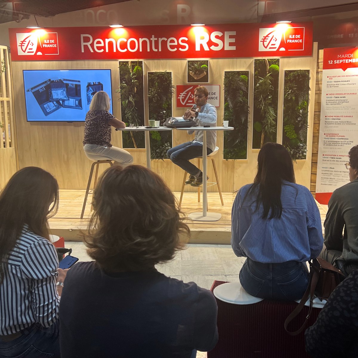 WILCO_startup's tweet image. WILCO était invité par @CE_iledefrance, partenaire ETI &amp;amp; Grands Groupes, sur son stand au salon #PRODURABLE . 🎯 Eric Vaysset, CEO de WILCO, a prit la parole, accompagné par 6 startups accélérées à impact #environnemental. De riches échanges autour de l'#économie plus #durable.