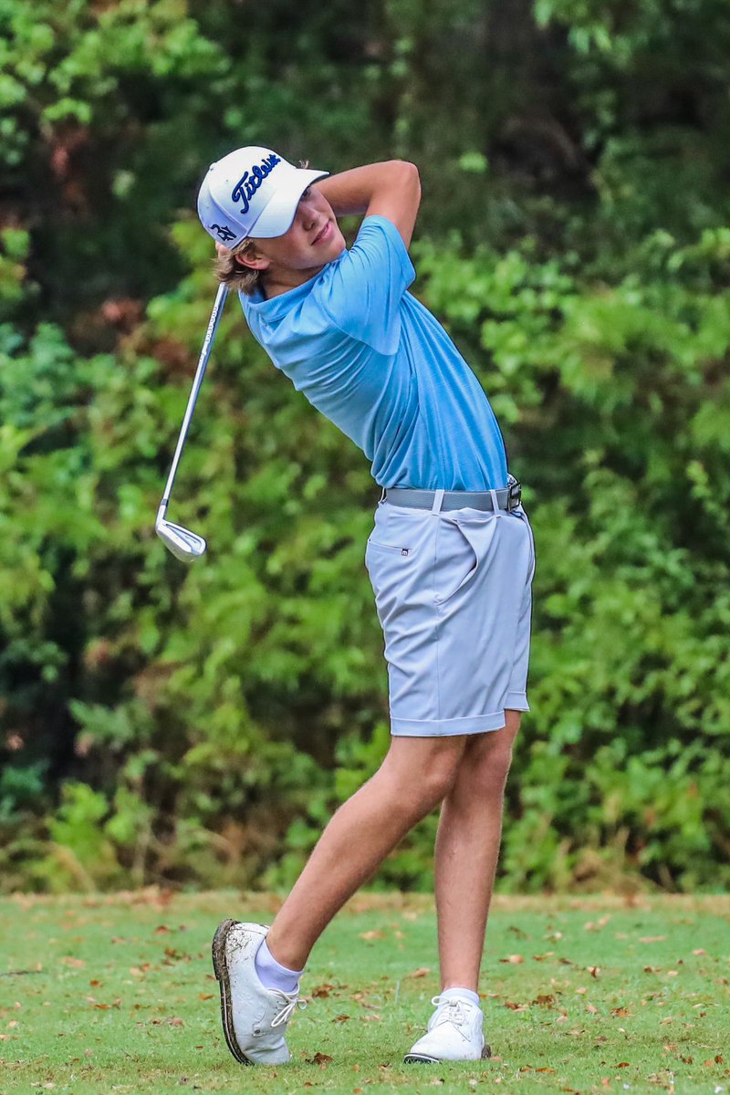 TylerBeck_2026's tweet photo. First Varsity tourney of 23-24 in the books.  Bart Granger Memorial Tournament.  I shot 85 - 74.  74 is my PB for high school golf.  @BNHSgolf #golf @theryanhitt https://t.co/z5K6PB7uen