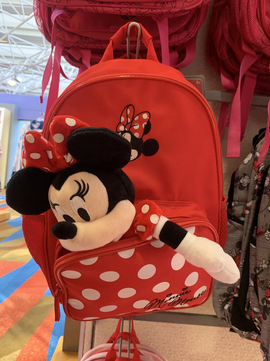 ShopMouseToGo's tweet image. Take a bit of the world of Disney wherever you go with Mickey and Minnie backpacks!.

The included Mickey and Minnie dolls will make every day magical.

#Disney
#DisneyStyle
#MickeyAndMinnieMagic #Backpack
#MickeyMouse #MinnieMouse