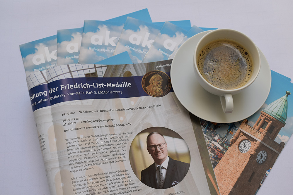 bdvb_ev's tweet image. bdvb aktuell 162 ist da! Neben unserem spannenden bereits erwähnten Präsidentengespräch finden Sie auch einen Beitrag zur Verleihung unserer List-Medaille in Gold. bdvb.de/medien/bdvb-ak… 
#bdvb #bdvbaktuell #feelbdvb