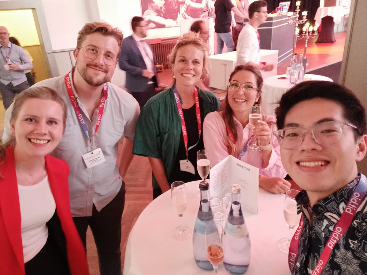 lennberto's tweet photo. The @gscn_office Conference 2023 was a lot of fun. Thanks to everyone from the Zafeiriou lab for the great company 💕 I’m thrilled going home with a poster price in the session #stemcells in #disease modeling

#STEM #IPSC #cardiac #vasculature https://t.co/HdCvwuifrk