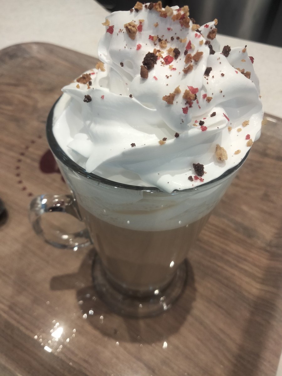 AMdrnHouseWitch's tweet image. Coffee Break
❤️🧡💛
#CoffeeQueen