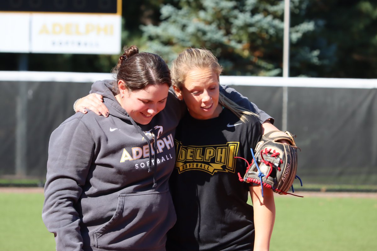 AdelphiSb's tweet image. Time to make new memories with old friends again…🤗
Join us for 𝑨𝒍𝒖𝒎𝒏𝒊 𝑫𝒂𝒚 this Spirit Weekend on October 1️⃣4️⃣!
✅ Take BP
✅ Enjoy some good food
✅ Win great prizes
REGISTER 👉 bit.ly/3PpKxIa
#AdelphiSpiritWeekend #PawsUp🐾