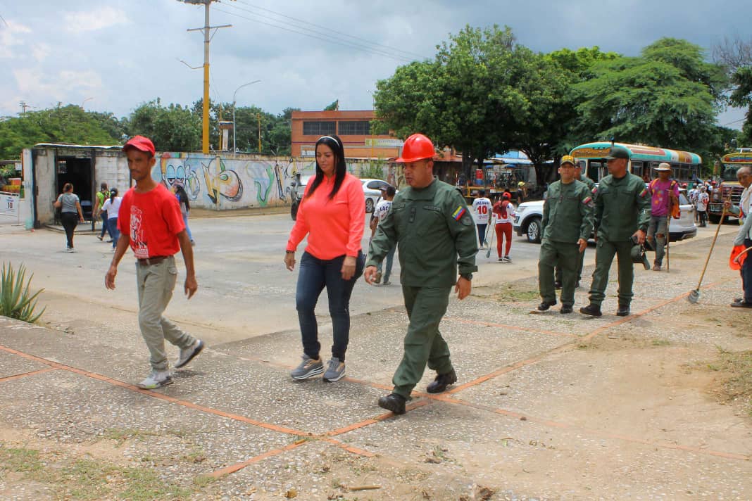 Gobernación de Carabobo y BRICOMILES  avanzan en rehabilitación de más de 1.473 escuelas de la entidad