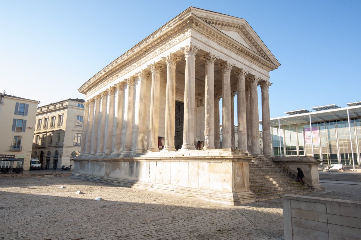 C’est avec une grande fierté que j’ai l’honneur de vous annoncer que la Maison Carrée est inscrite au Patrimoine Mondial de l’UNESCO !

C’est une immense nouvelle qui nous apporte beaucoup d’émotion. 

Vive Nîmes, et vive notre Maison Carrée !