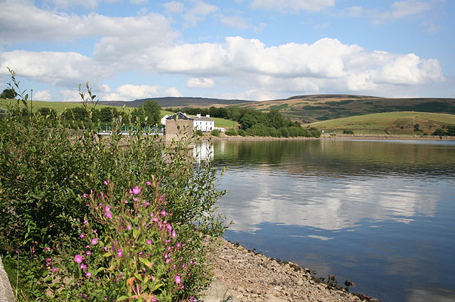 thelkteam's tweet photo. We had a fab time last week at our #LKTeam Days and @ITIUK's #OneDayInManchester event - fact-filled, friendly and fun! Most of all, it was lovely to catch up with our in-house colleagues and freelance partners. Pictured is lovely Hollingworth Lake, where we took a team stroll! https://t.co/sKn1mslYbD