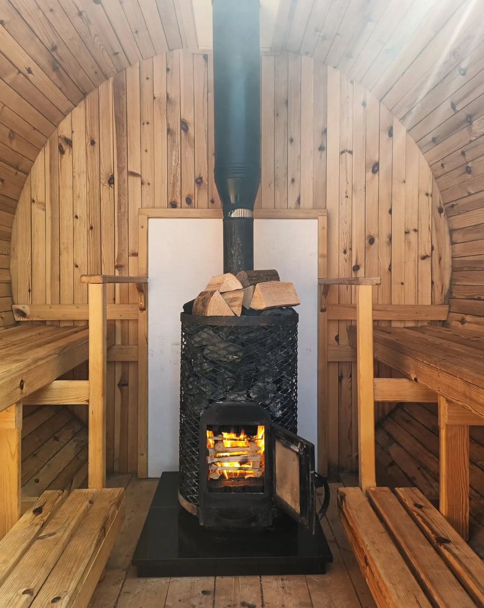 visitwexford's tweet image. Go for a dip, take in the view from the sauna as you warm your soul, and then jump back into the crisp Irish sea again. With so any health benefits, why not give it a try and see how it can benefit you?🙌🏼

VisitWexford.ie

#VisitWexford #FeelTheSpirit #IrelandsAncientEast