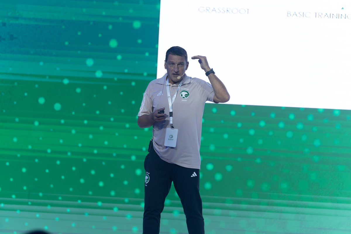 saudiFF's tweet photo. انطلاق المؤتمر الفني الثاني للمدربين والفنيين في المنتخبات والأندية والذي تقيمه الإدارة الفنية. 

🔗- https://t.co/kWf5yMRIDJ https://t.co/fzZsMglHIp