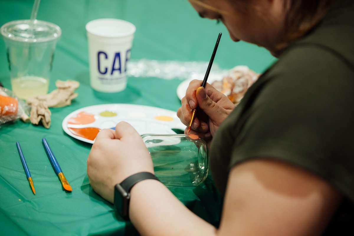 UNI_CAB's tweet photo. Craft night is this Thursday at 6 pm! Come join us and paint a record!💽🎨
Register for this event and all other CAB events with the link in our Bio! https://t.co/gVezEYItZR