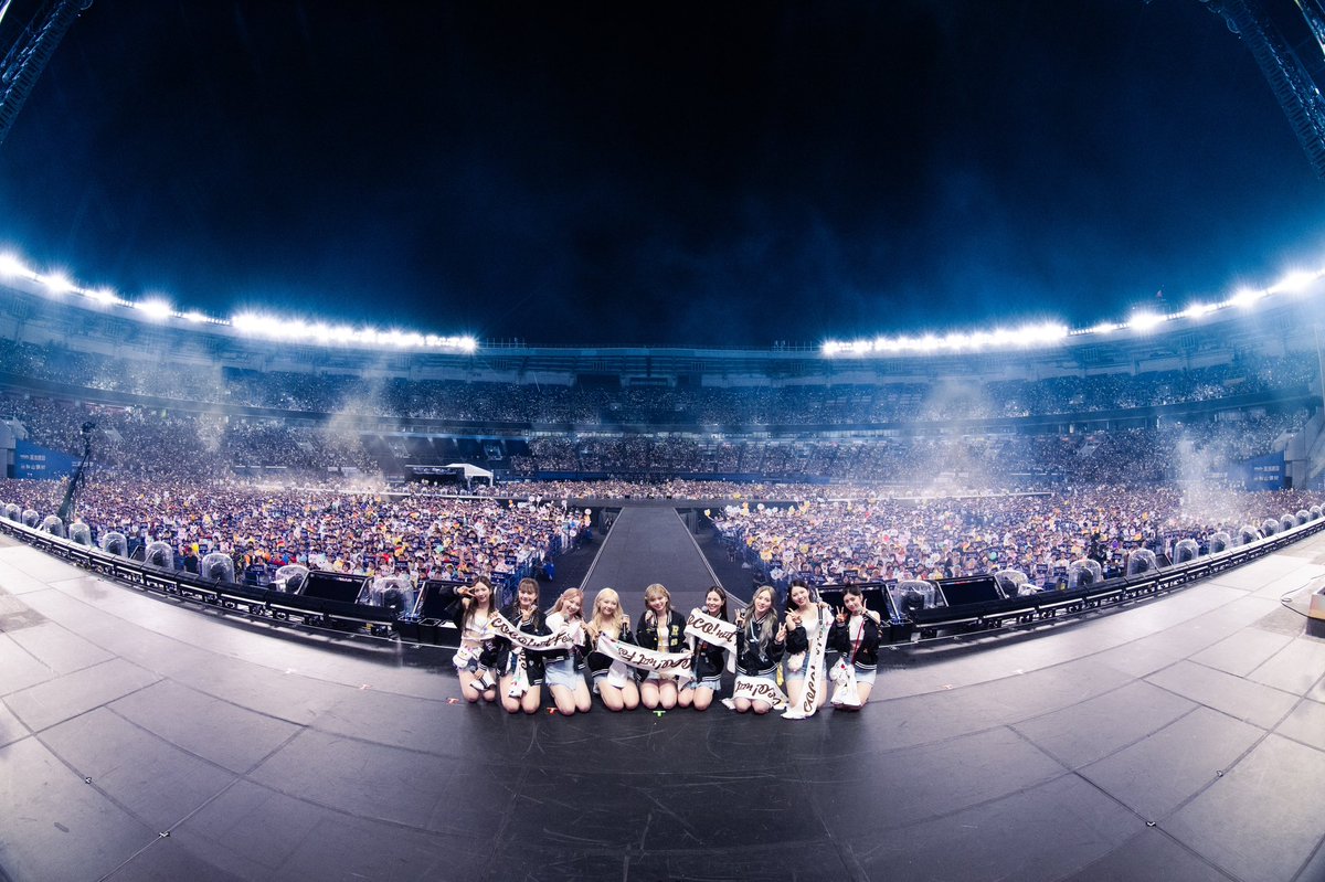 NiziU__official's tweet photo. ZOZOマリンスタジアムでの2日間が終わり“#ココ夏Fes.”を完走しました！！

#WithU と心が繋がったアリーナツアーからスタジアムでの単独ライブまで、たくさんの方から力をもらえて本当に最高な夏になりました👏

WithUといるこの一瞬一瞬が幸せ🫶

#NiziU #COCOnutFes
#NiziU_StadiumSpecial https://t.co/lXhFURGxZ1