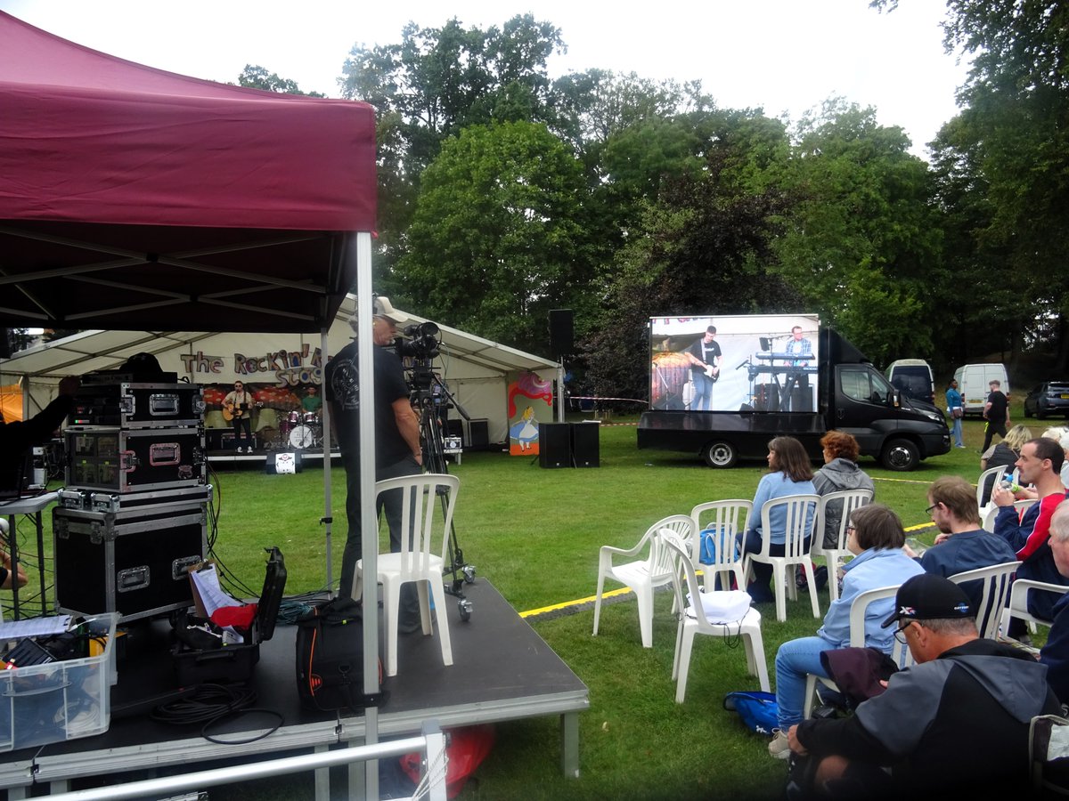 PromogroupUK's tweet image. Well, the weather saw us right through festival season, to this wonderful event this weekend. rockinroadrunner.com/festival #DOOH #eventscreens #ooh #festivalscreens