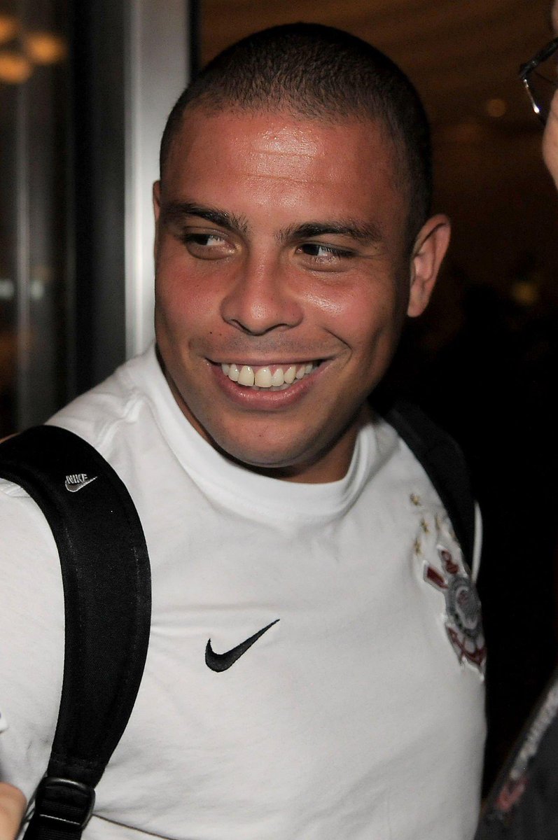 Feliz aniversário, Fenômeno. 🎉